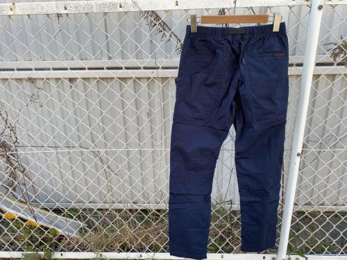 グラミチのフォールリーフカーゴパンツ