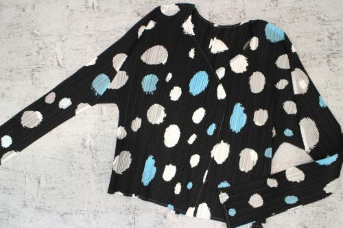 PLEATS PLEASEのプリーツプリーズ