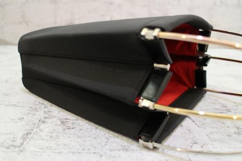 カルティエのトリニティハンドバッグ