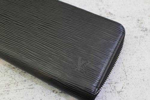 LOUIS VUITTON 　のルイ ヴィトン　