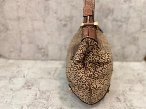 ロエベのバッグ