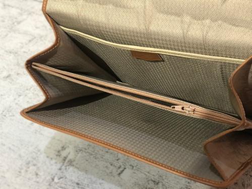 クリスチャン ディオールのハンドバッグ