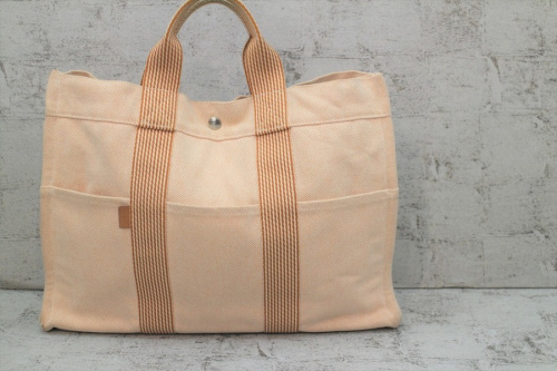 ラグジュアリーブランドのHERMES