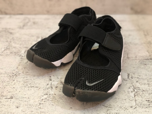 アウトドアブランドのNIKE