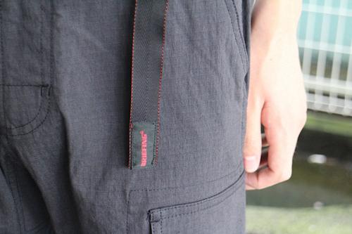 グラミチ × ブリーフィング × ビームスのカーゴパンツ