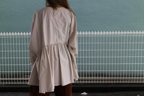 ブラウスのレディース