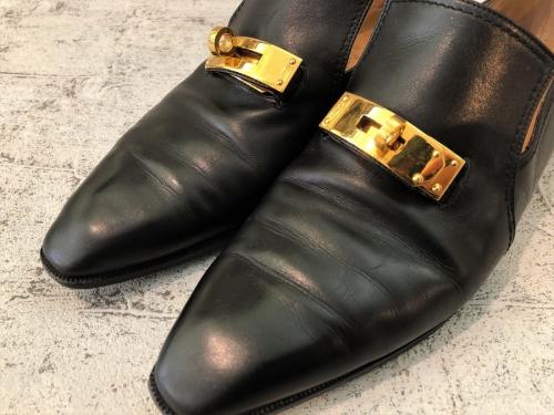 エルメスのケリーローファーパンプス