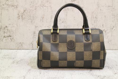 フェンディのミニボストンバッグ