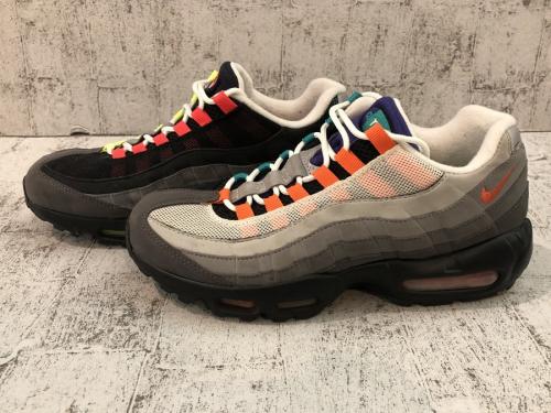 ナイキのAIR MAX 95 OG QS