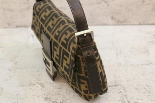 フェンディのマンマバケット