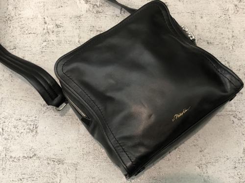 レザーショルダーバッグのトレファクスタイル横浜都筑店