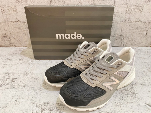 スニーカーのNEW BALANCE