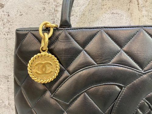 ラグジュアリーブランドのCHANEL