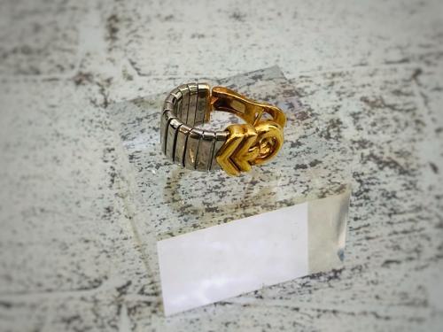 ブルガリのトゥボガスピアス