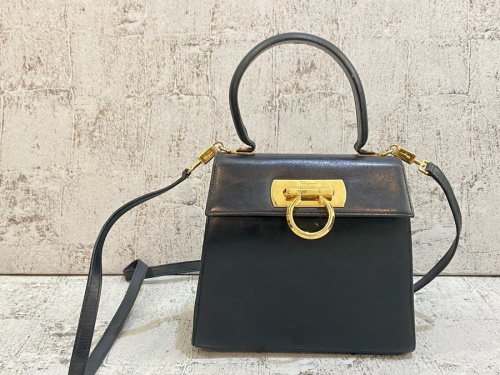 インポートブランドのSalvatore Ferragamo