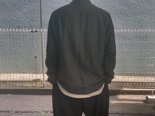スタジオニコルソンのKANGAROO POCKET OVERSHIRT