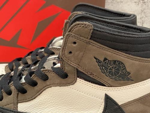 NIKE × TRAVIS SCOTTのナイキ × トラビス・スコット