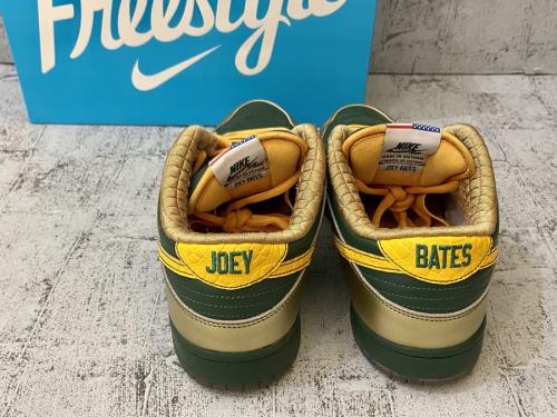 ナイキエスビーのローカットスニーカー