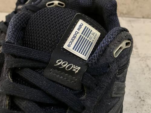 ニューバランスのローカットスニーカー