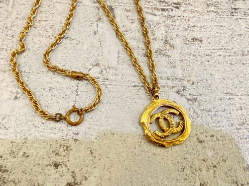 ネックレスのレディース