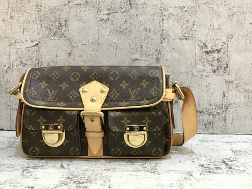 インポートブランドのLOUIS VUITTON 　
