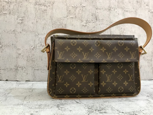 インポートブランドのLOUIS VUITTON 　