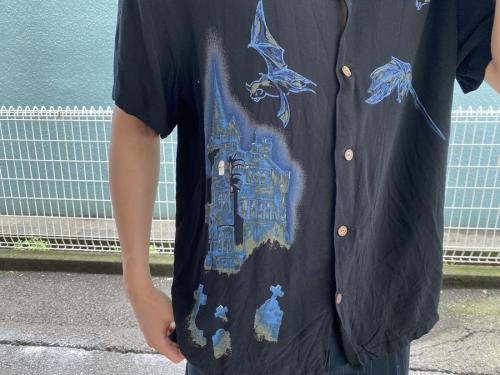 ヒステリックグラマーのオープンカラーシャツ