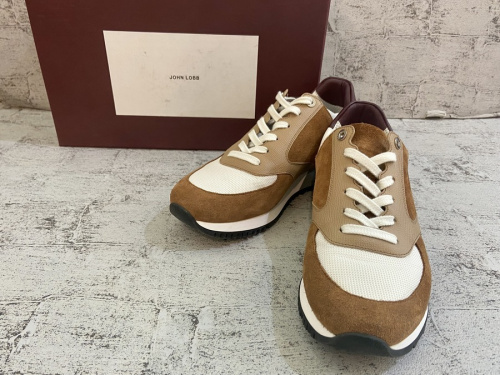 スニーカーのJOHN　LOBB