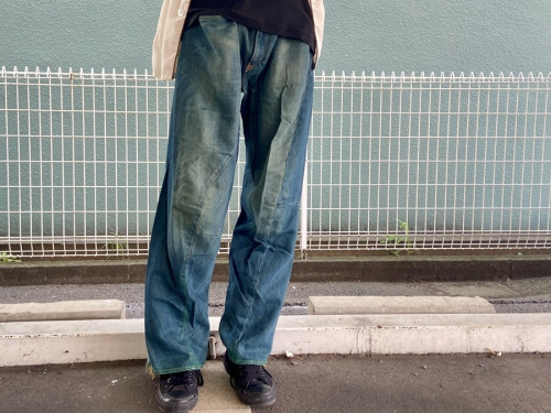 アメカジブランドのLEVIS RED