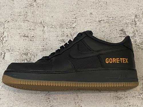 エアフォースフォース1のストリートファッション