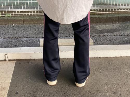 ニードルスのトラックパンツ