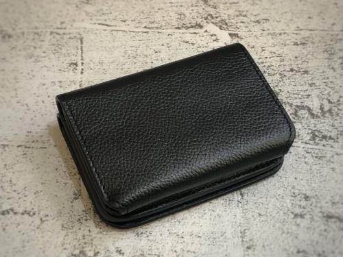 バレンシアガのミニウォレット