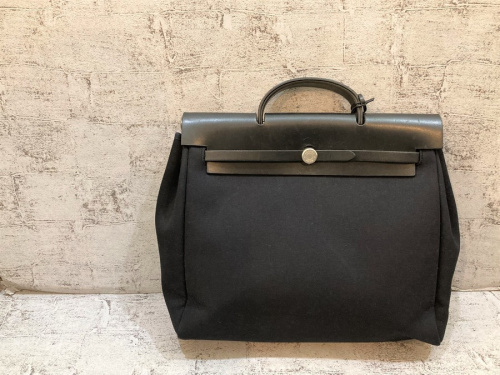 ラグジュアリーブランドのHERMES