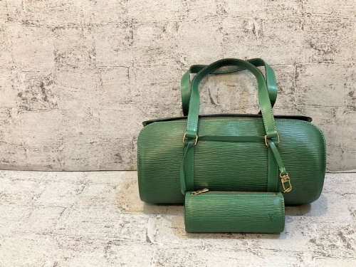 ラグジュアリーブランドのLOUIS　VUITTON