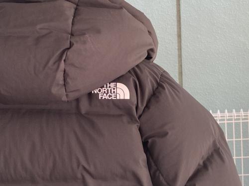 ダウンジャケットのDOWN JACKET
