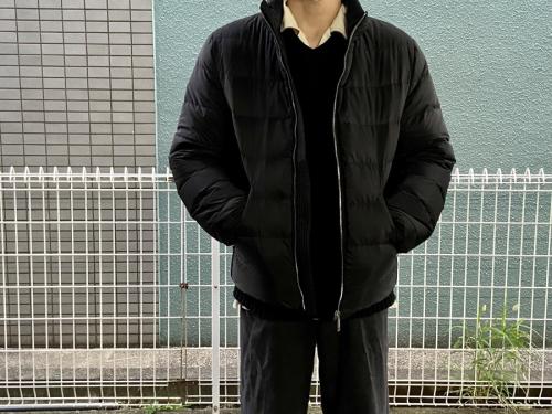 プラダのバックロゴダウンジャケット
