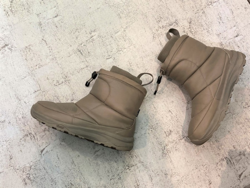 アウトドアブランドのTHE NORTH FACE PURPLE LABEL