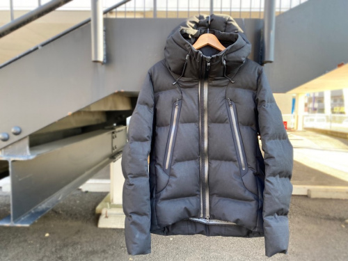 アウトドアブランドのDESCENTE ALLTERRAIN