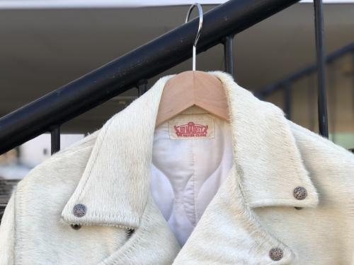 ハリウッドランチマーケットのホースハイドハラコダブルライダースジャケット