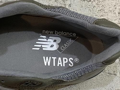 M990のコラボスニーカー