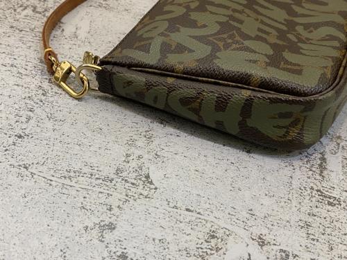 ルイ ヴィトンのハンドバッグ