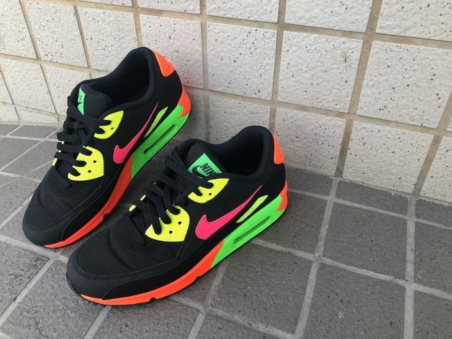 NIKE AIR MAX 90 NEON