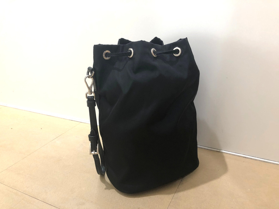 PRADA 巾着バッグ