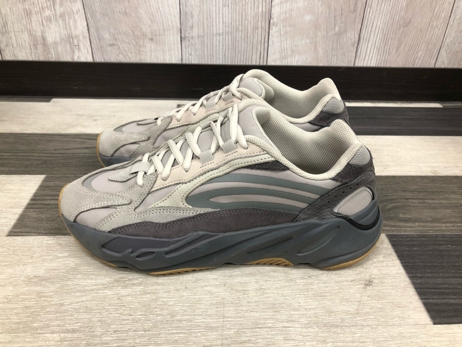 YEEZY】YEEZY BOOST 700 V2/イージーブースト700 FU7914 入荷