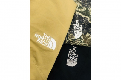 「アウトドアブランドのTHE NORTH FACE 」