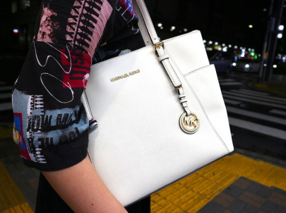 「キャリアファッションのMICHAEL KORS 」