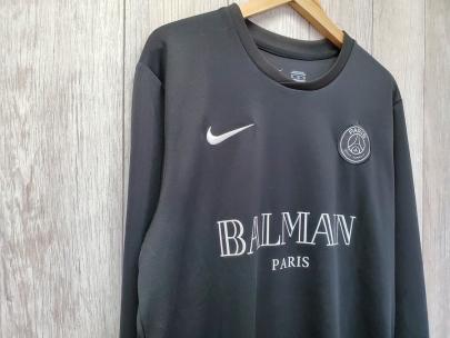 「コラボ・別注アイテムのNIKE×BALMAIN 」