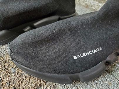 「ラグジュアリーブランドのBALENCIAGA 」