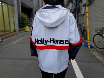 「アウトドアブランドのHELLY HANSEN 」