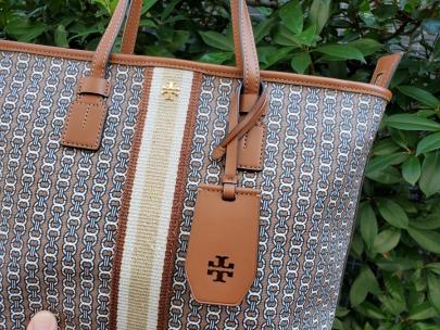 「ラグジュアリーブランドのTORY BURCH 」